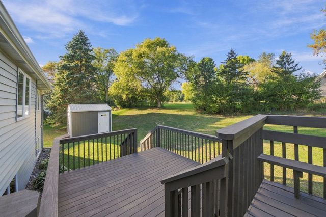 2330 Oak Glen Court, Stillwater, MN 55082