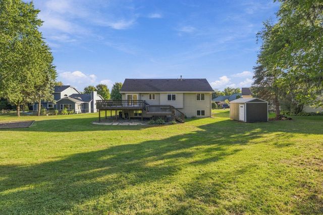 2330 Oak Glen Court, Stillwater, MN 55082