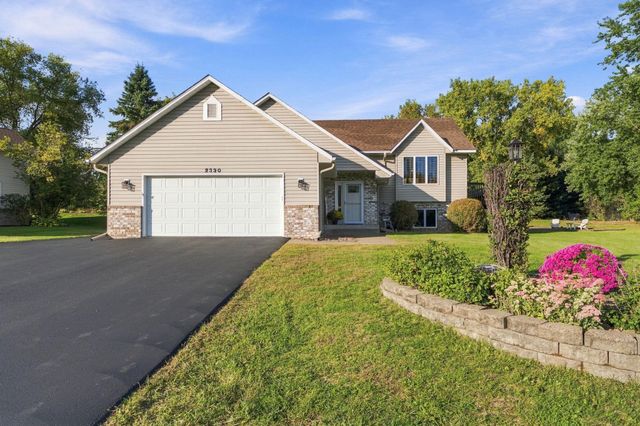 2330 Oak Glen Court, Stillwater, MN 55082