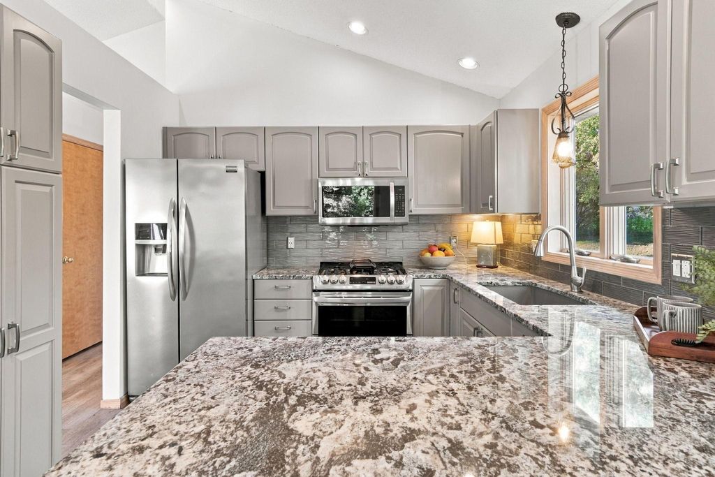 2330 Oak Glen Court, Stillwater, MN 55082 — photo 4