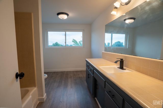 3600 Wood Lane, Bakersfield, CA 93309