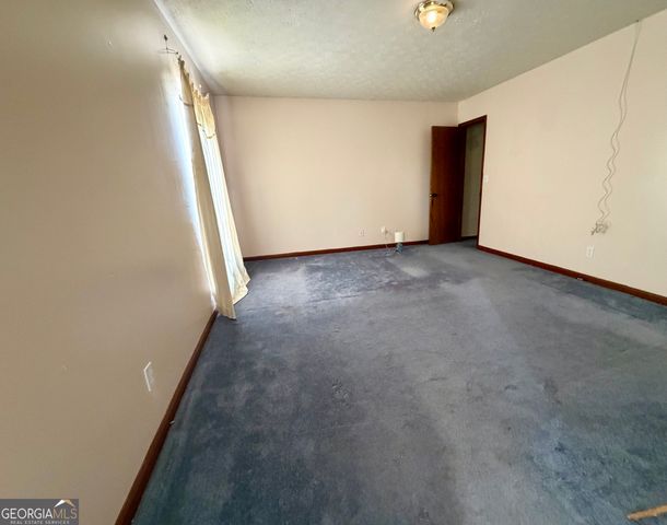 5185 Paisley Court NW, Lilburn, GA 30047