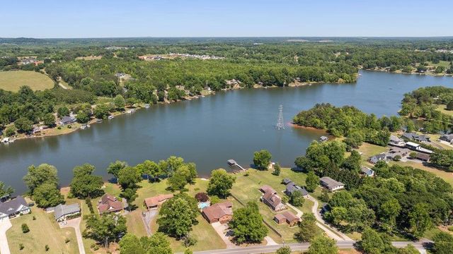 180 Lake Lyman Heights, Lyman, SC 29365