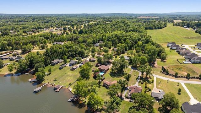 180 Lake Lyman Heights, Lyman, SC 29365