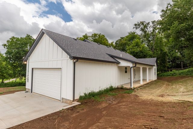 2973 Demastus Rd, Culleoka, TN 38451