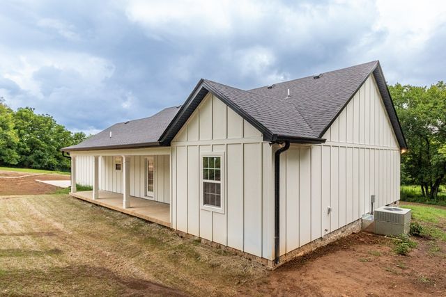 2973 Demastus Rd, Culleoka, TN 38451