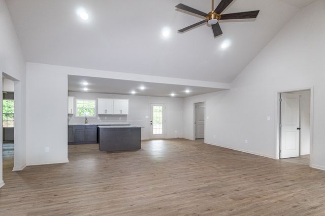 2973 Demastus Rd, Culleoka, TN 38451