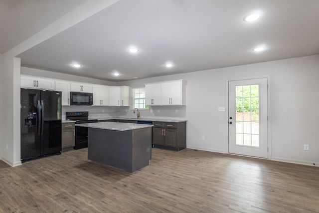 2973 Demastus Rd, Culleoka, TN 38451