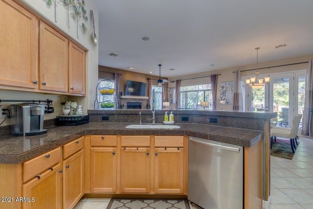 3922 E Carson Road, Phoenix, AZ 85042