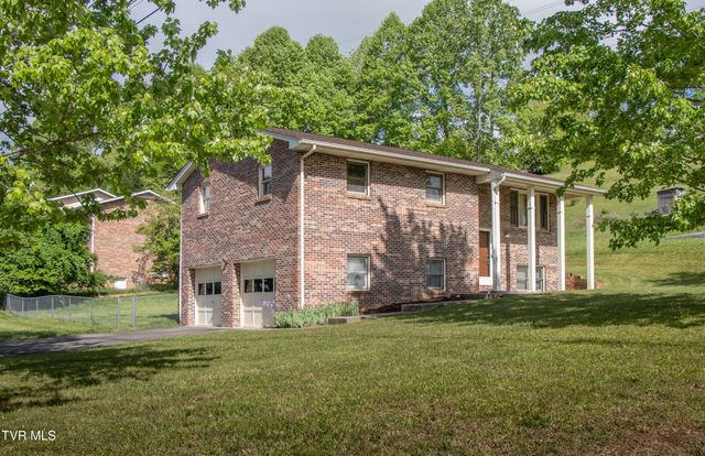 22234 Pinebrook Drive, Bristol, VA 24202