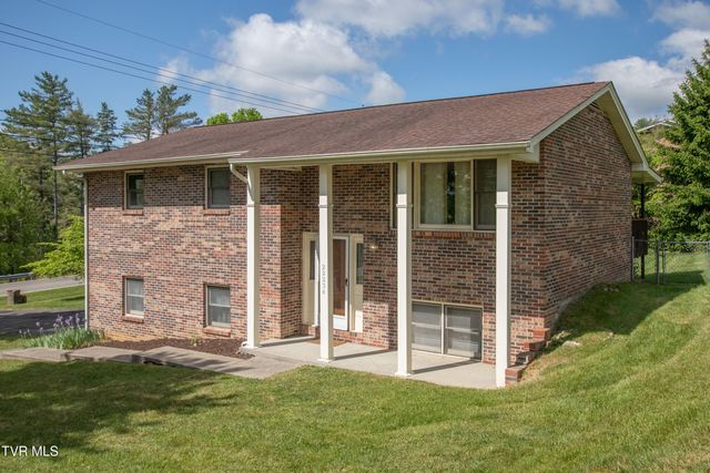 22234 Pinebrook Drive, Bristol, VA 24202