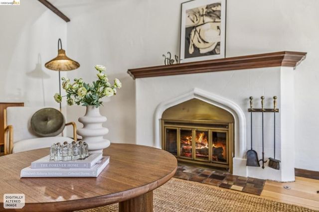 1901 Clemens Rd, Oakland, CA 94602
