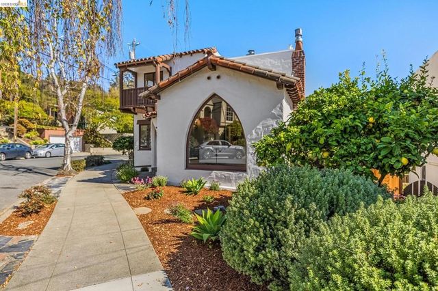 1901 Clemens Rd, Oakland, CA 94602
