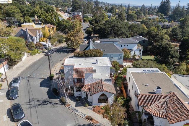 1901 Clemens Rd, Oakland, CA 94602