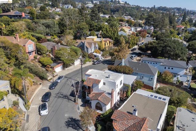 1901 Clemens Rd, Oakland, CA 94602