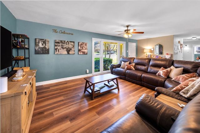 424 Randle Drive, Woodway, TX 76712