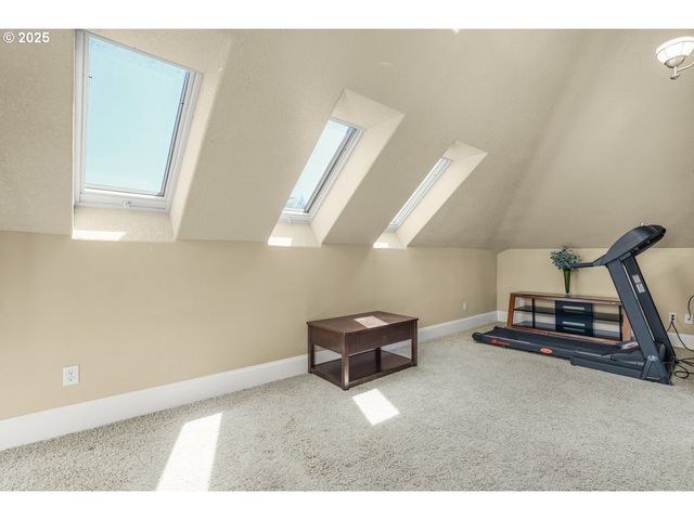 13400 Se 222ND Dr, Damascus, OR 97089