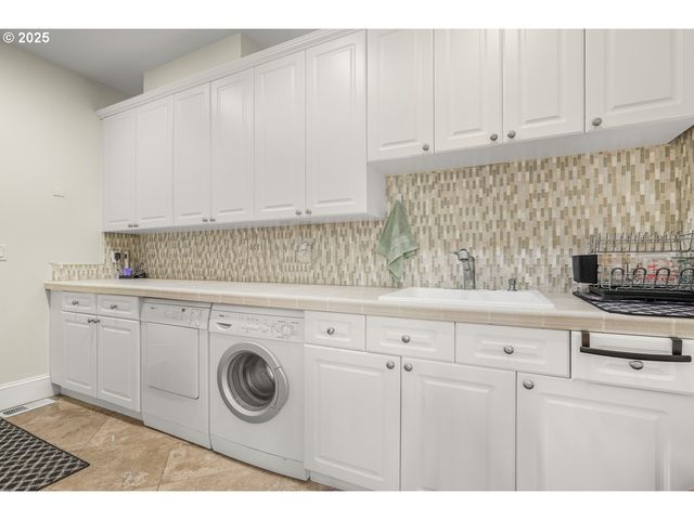 13400 Se 222ND Dr, Damascus, OR 97089