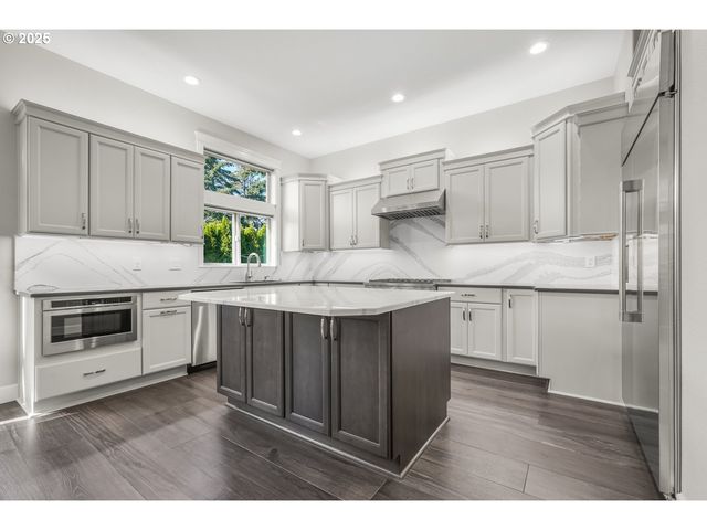 13400 Se 222ND Dr, Damascus, OR 97089