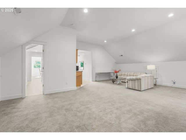 13400 Se 222ND Dr, Damascus, OR 97089