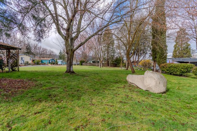 215 Tolman Creek Road SPC 31, Ashland, OR 97520