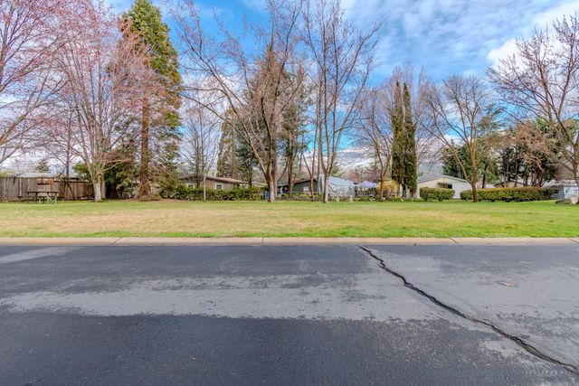 215 Tolman Creek Road SPC 31, Ashland, OR 97520