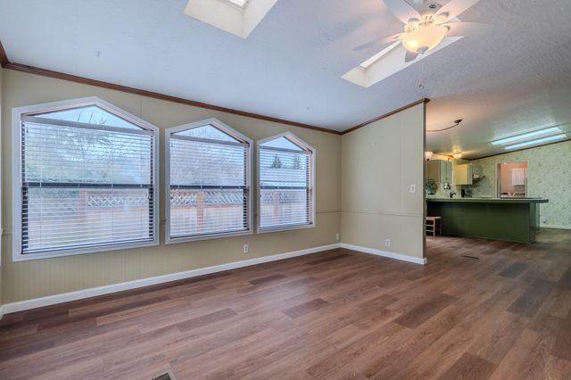 215 Tolman Creek Road SPC 31, Ashland, OR 97520