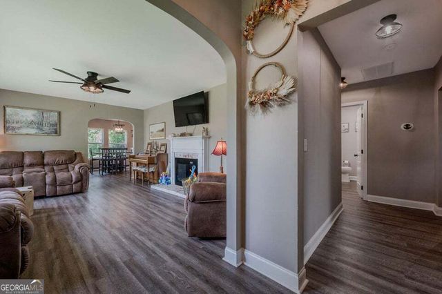 103 Moore Street, Trion, GA 30753