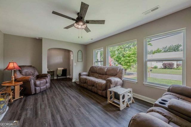 103 Moore Street, Trion, GA 30753