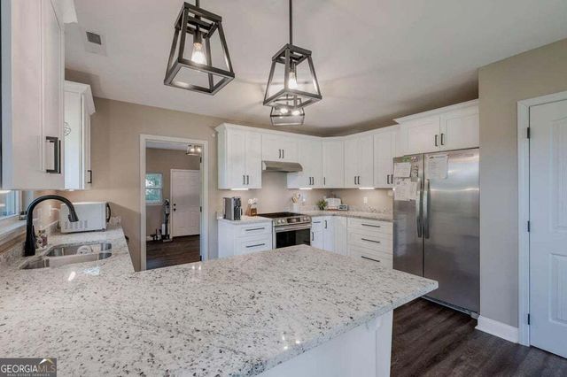 103 Moore Street, Trion, GA 30753