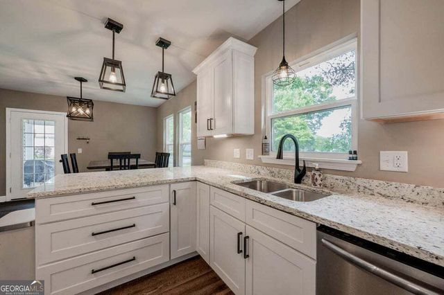 103 Moore Street, Trion, GA 30753