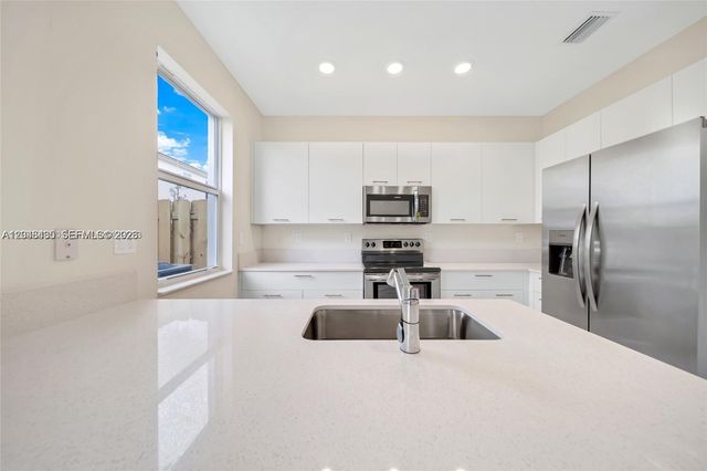 12918 NW 23rd Pl, Miami, FL 33167