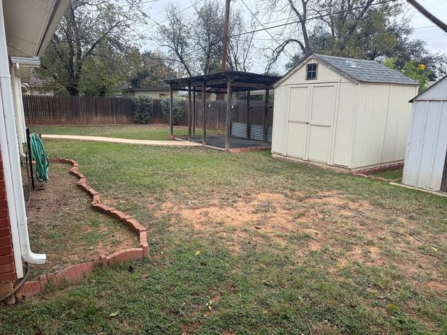 268 Westwood Dr, San Angelo, TX 76901