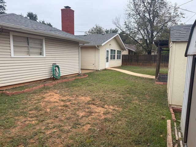 268 Westwood Dr, San Angelo, TX 76901