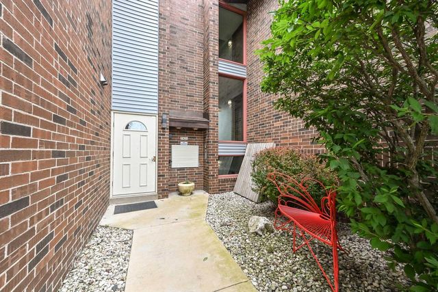 7921 S 68th STREET #207, Franklin, WI 53132