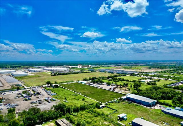 5015 Schurmier Road, Houston, TX 77048