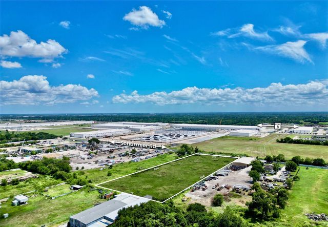 5015 Schurmier Road, Houston, TX 77048
