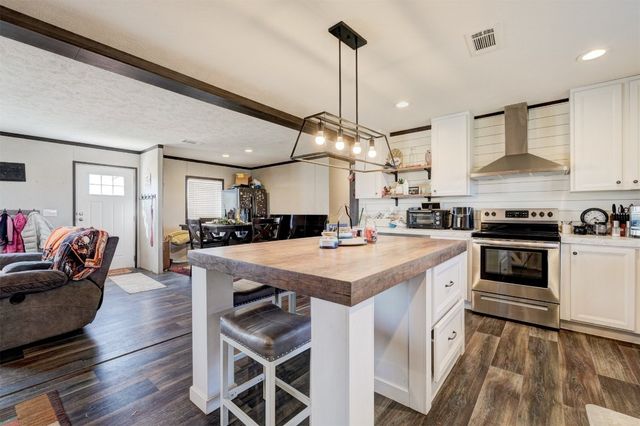 13262 Southerland Road, Blanchard, OK 73031