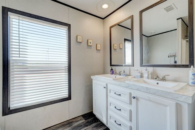 13262 Southerland Road, Blanchard, OK 73031