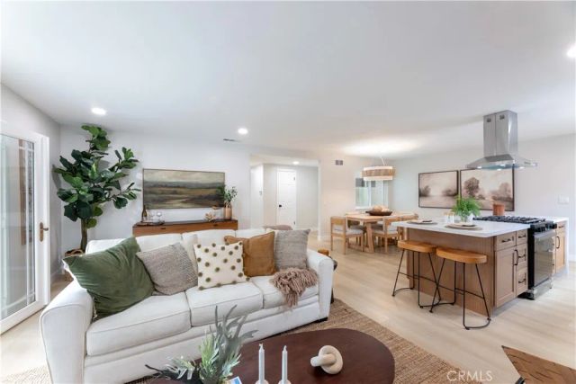 8172 Acacia Street, Cypress, CA 90630