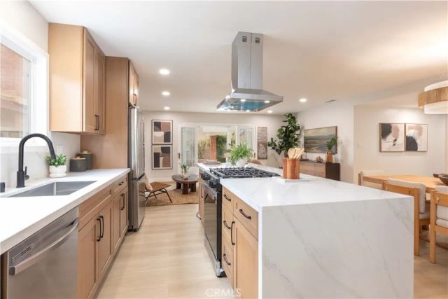 8172 Acacia Street, Cypress, CA 90630