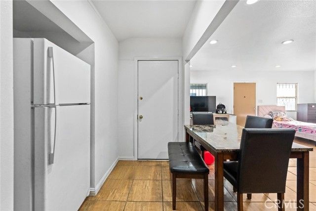 651 W Gage, Los Angeles, CA 90044