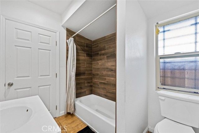 651 W Gage, Los Angeles, CA 90044