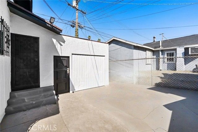651 W Gage, Los Angeles, CA 90044