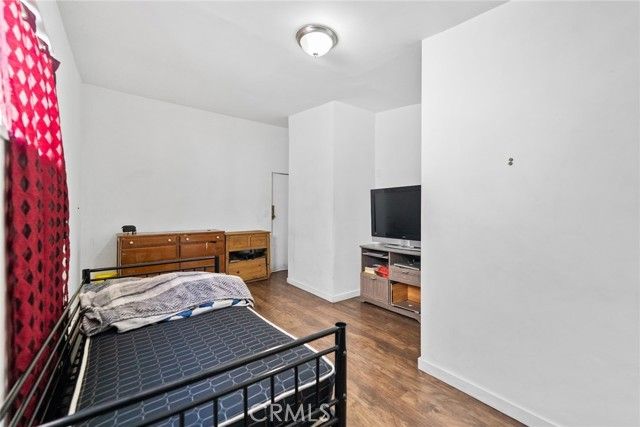 651 W Gage, Los Angeles, CA 90044