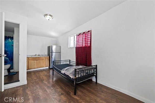 651 W Gage, Los Angeles, CA 90044