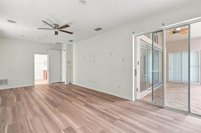 27417 SILVER THATCH DRIVE, Wesley Chapel, FL 33544