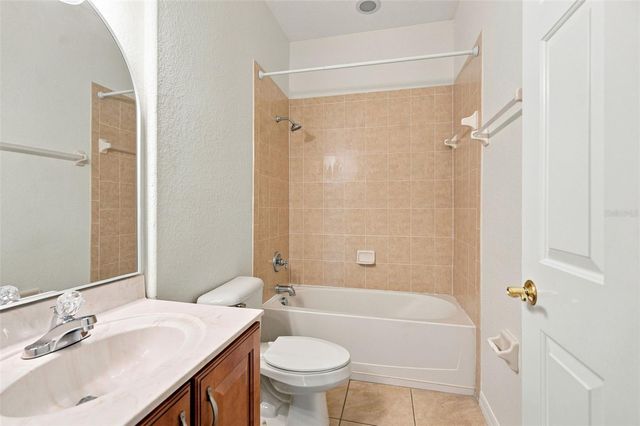 27417 SILVER THATCH DRIVE, Wesley Chapel, FL 33544