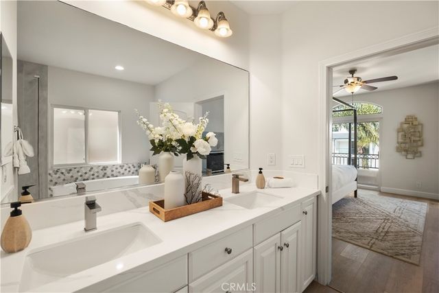 526 12th St, Huntington Beach, CA 92648