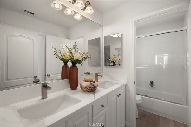 526 12th St, Huntington Beach, CA 92648
